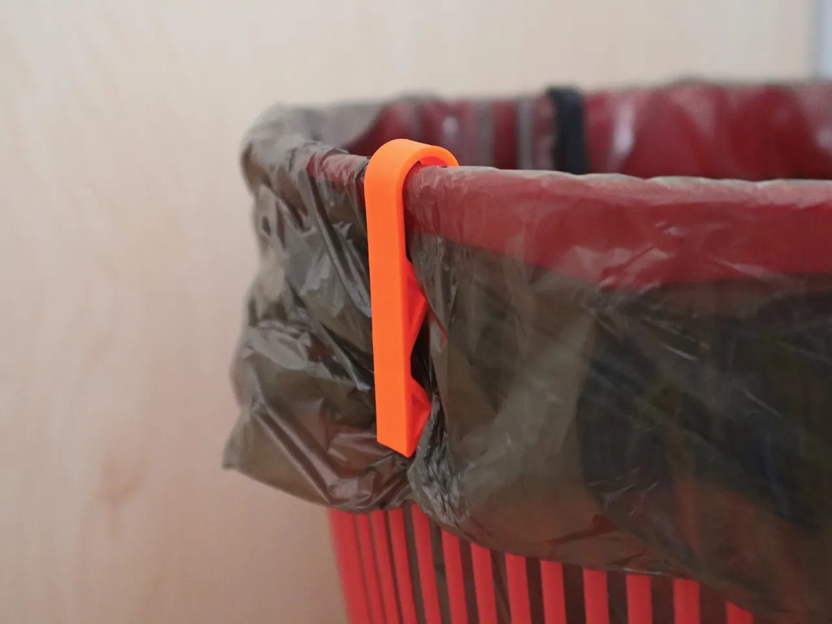 Trash Bag Clips — Set of 4